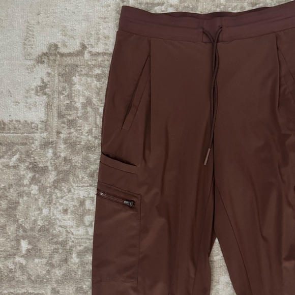 Athleta Venture Pant Size 6 in Hearth Rose - Picture 4 of 12